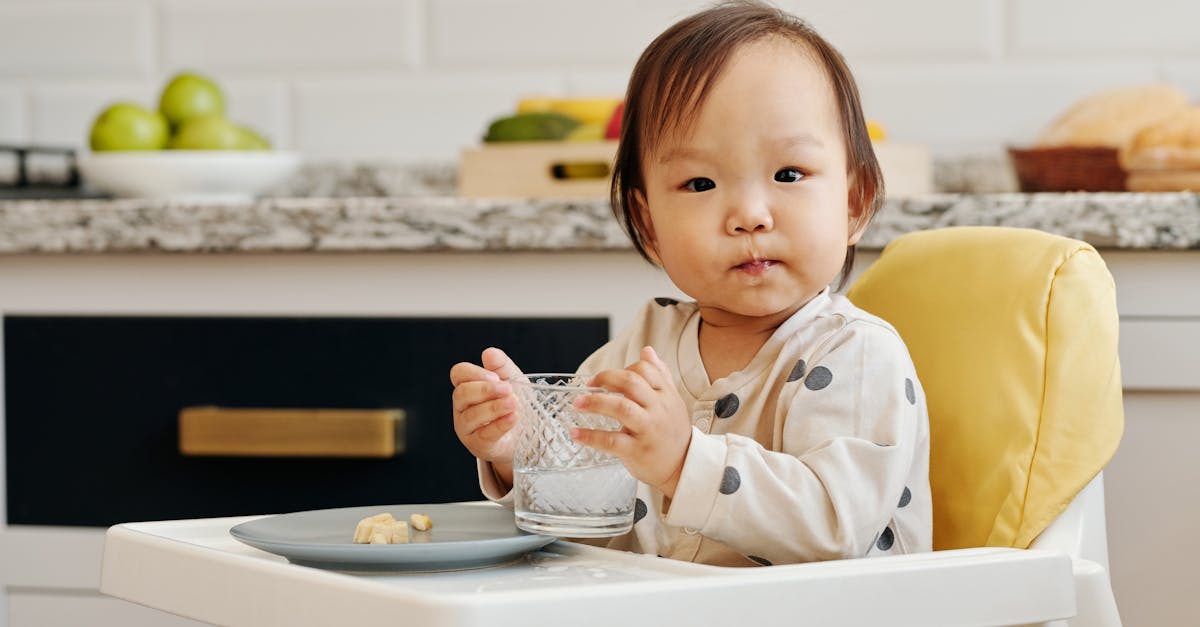 entdecken sie wertvolle tipps und ratschläge zur richtigen ernährung für ihr baby. von der stillzeit bis zur einführung fester nahrung – sichern sie die gesunde entwicklung ihres kleinen lieblings!