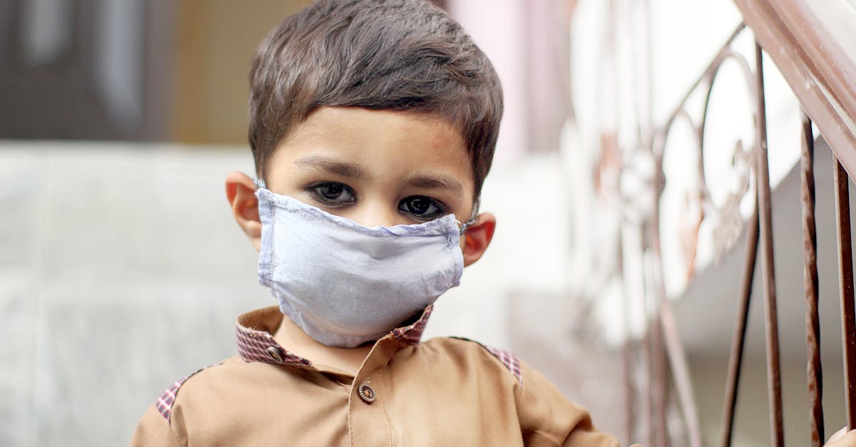 erfahren sie alles über kinderkrankheiten, ihre symptome, ursachen und behandlungen. unser umfassender leitfaden hilft ihnen, die gesundheit ihres kindes zu fördern und zu schützen.