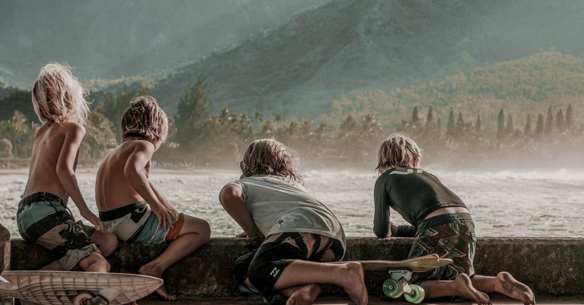 entdecken sie die faszinierende welt der geschwister und die besonderen bindungen, die sie teilen. erfahren sie, wie geschwistereinflüsse das leben prägen und unvergessliche erinnerungen schaffen.