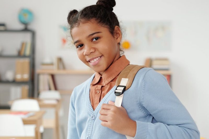 bereiten sie ihr kind optimal auf den schuleintritt vor! entdecken sie tipps und ressourcen zur förderung der schulbereitschaft, damit ihr kind selbstbewusst und gut vorbereitet in die schule starten kann.
