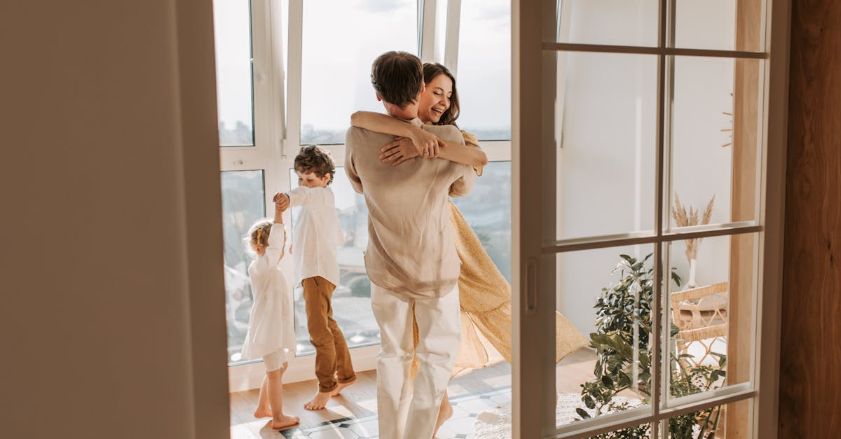 entdecken sie die geheimnisse der familiären harmonie. erfahren sie, wie sie beziehungen stärken, konflikte lösen und eine liebevolle umgebung schaffen können, in der alle familienmitglieder gedeihen.