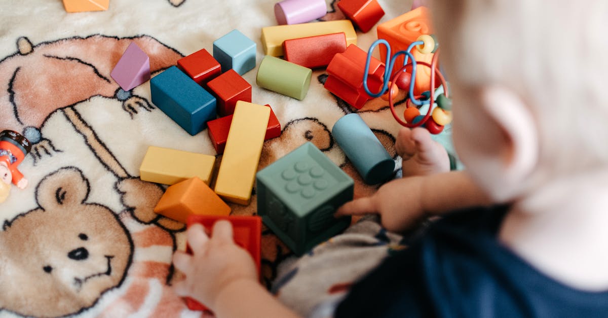 entdecken sie die faszinierende reise der frühkindlichen entwicklung. erfahren sie, wie sich babys in ihren ersten lebensjahren körperlich, geistig und emotional entfalten und welche meilensteine wichtig sind.