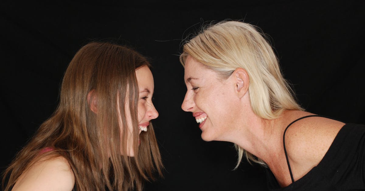 entdecken sie die vorteile des positiven erziehungsstils. erfahren sie, wie sie durch liebevolle kommunikation, empathie und blick für die bedürfnisse ihres kindes eine vertrauensvolle bindung aufbauen können.
