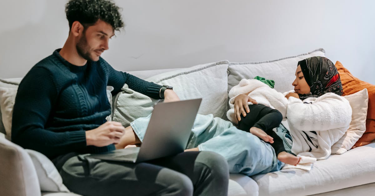 erfahren sie alles über das stillen: vorteile, techniken und tipps für eine erfolgreiche stillzeit. ideal für mütter, die eine gesunde bindung zu ihrem baby aufbauen möchten.