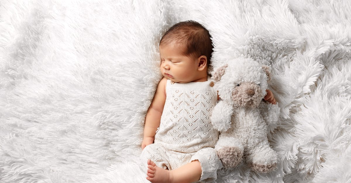 entdecken sie die unverzichtbaren dinge für neugeborene! unsere auswahl an babyausstattung und essentials sorgt dafür, dass sie bestens auf die ankunft ihres kleinen wunders vorbereitet sind. von kleidungsstücken über pflegeprodukte bis hin zu sicherheitsartikeln – alles, was ihr baby braucht, finden sie hier!